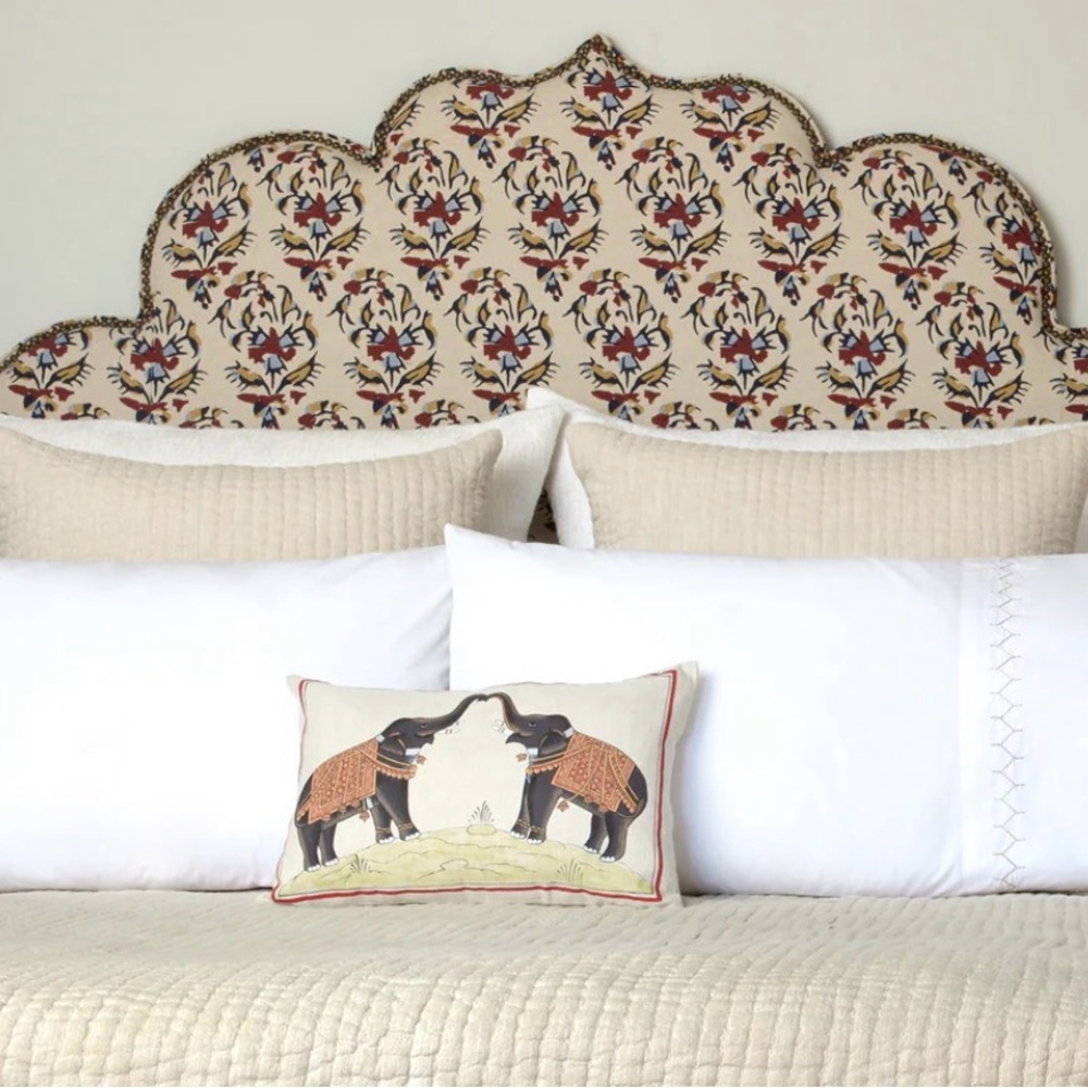 John Robshaw Decorative Elephant Pillow Cover 12 x 18” - Picture 3 of 9